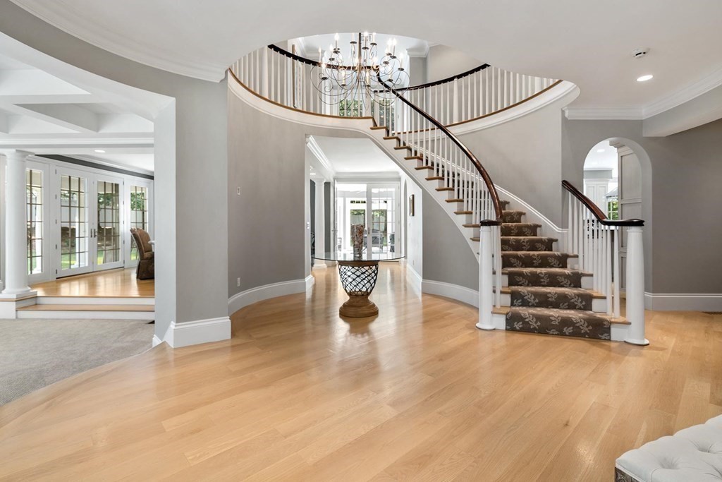 196 Bridle Trail Rd, Needham