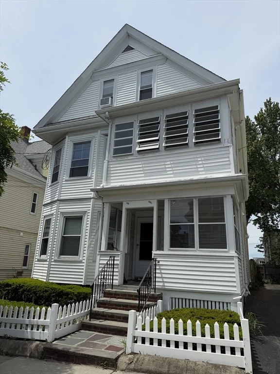 58 Willow Ave, Porter Square