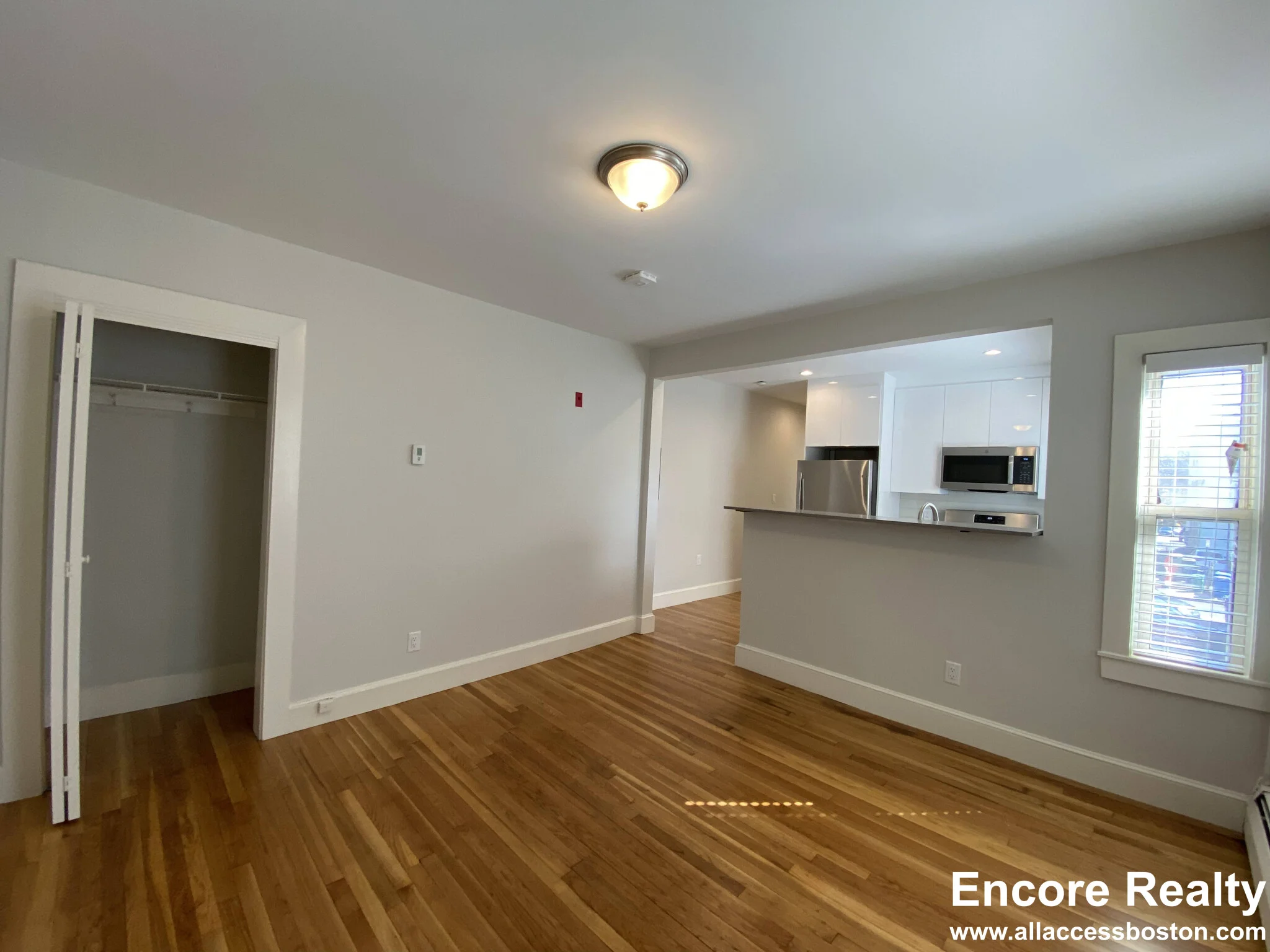 222 Banks St, Riverside