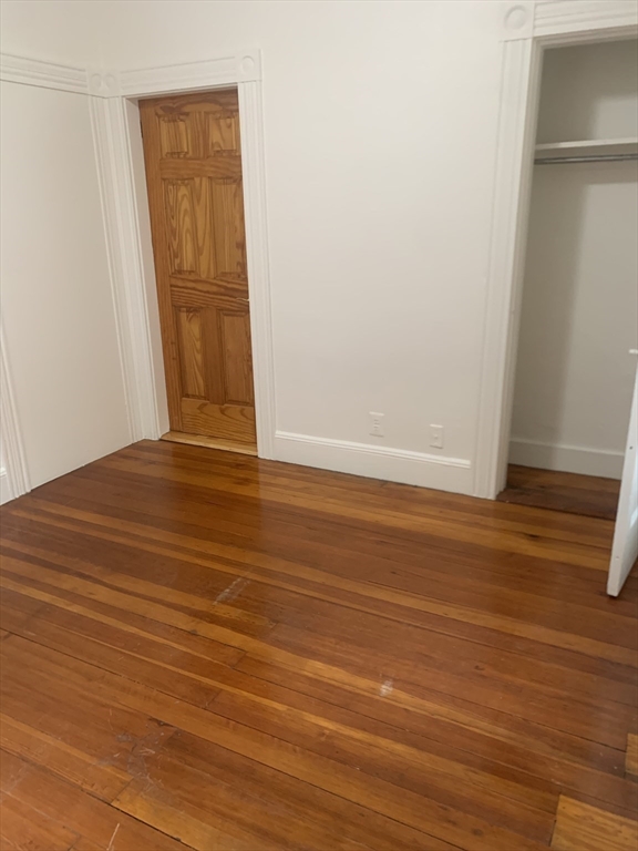 40 Brackett St, Oak Square