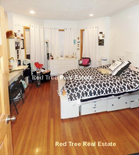 25 Gibbs St, North Brookline