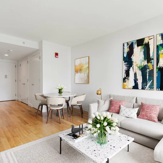 135 Clarendon St, Back Bay