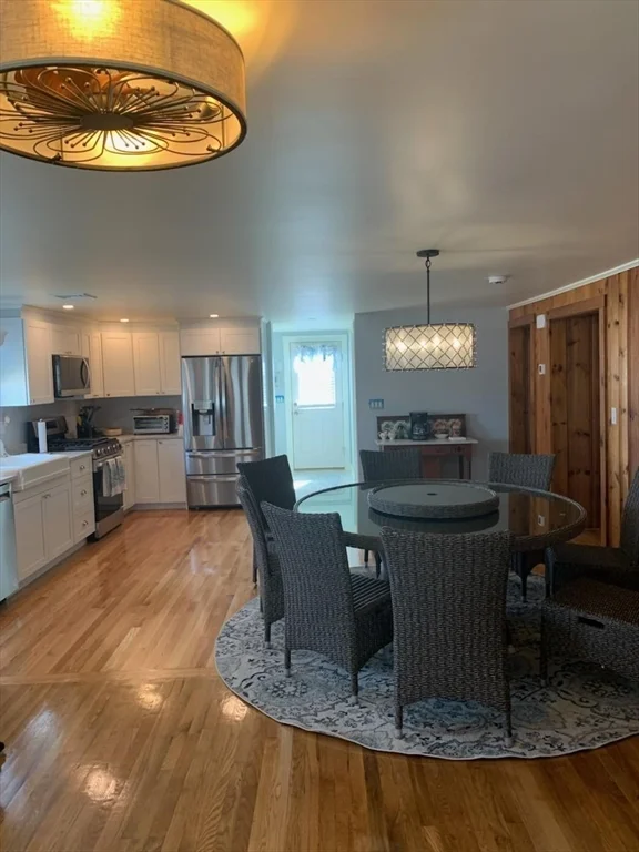683 Ocean St, Marshfield