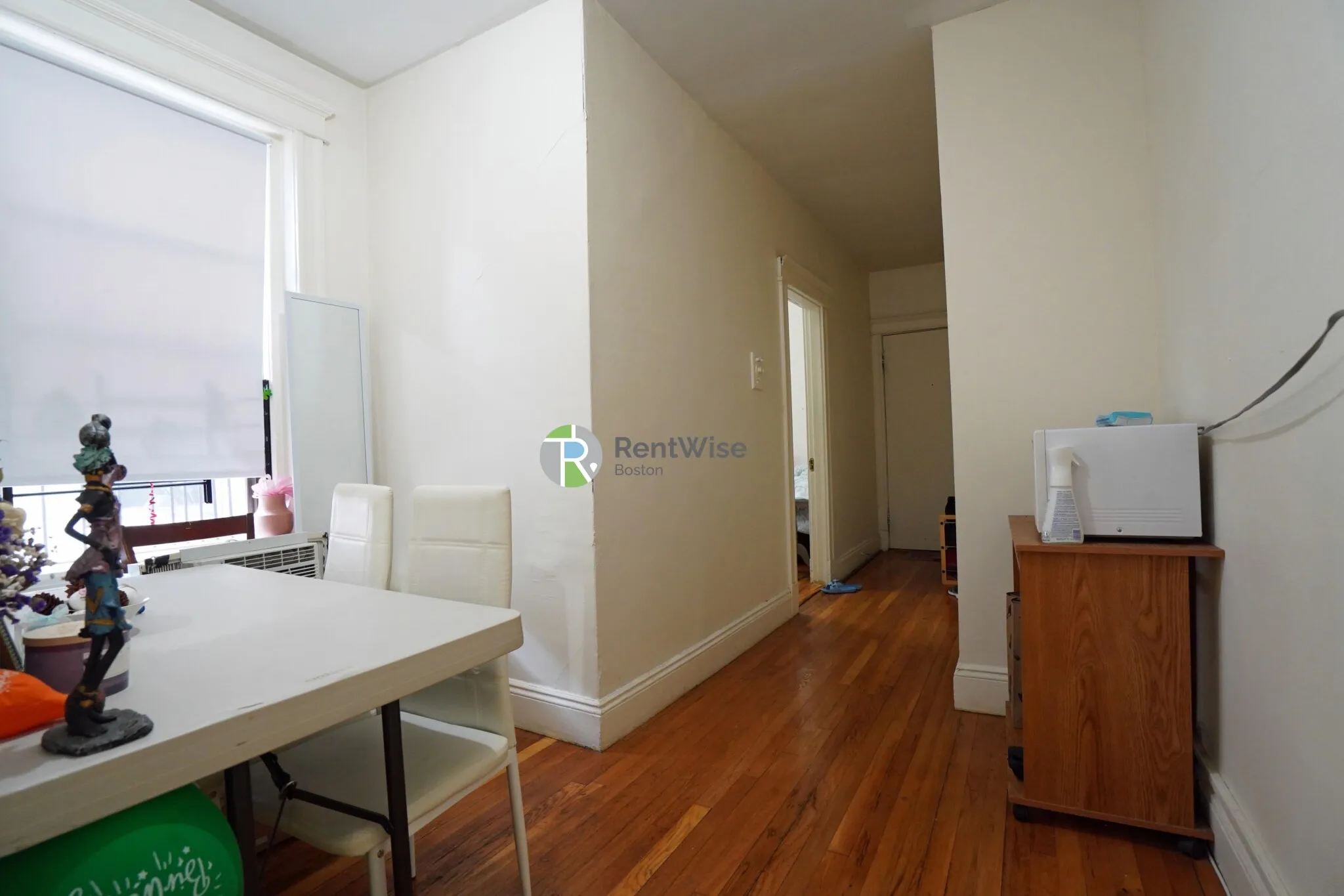 1144 Commonwealth Ave, North Brookline