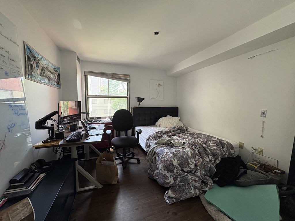 888 Washington St, Chinatown