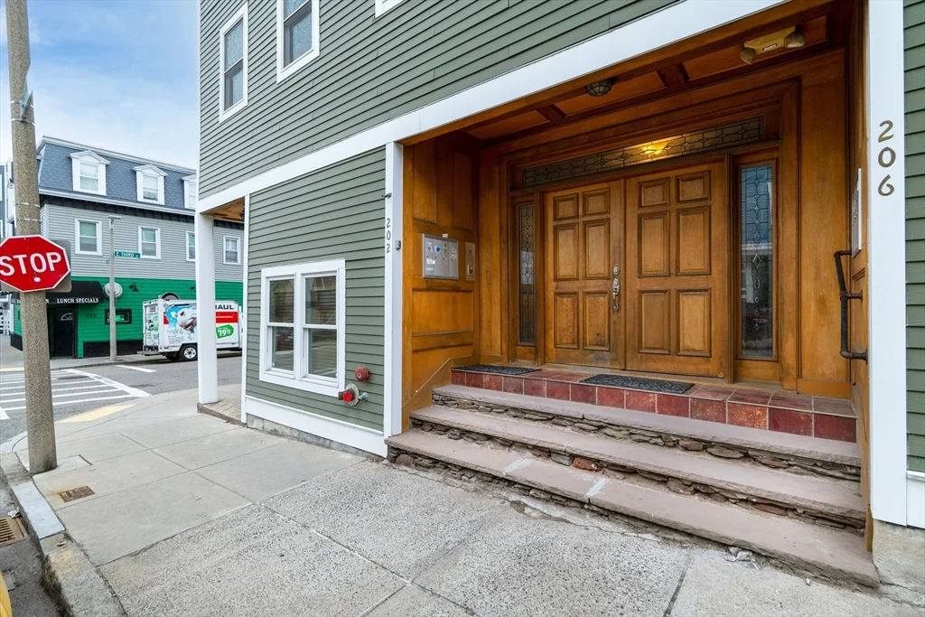 202 K St, South Boston