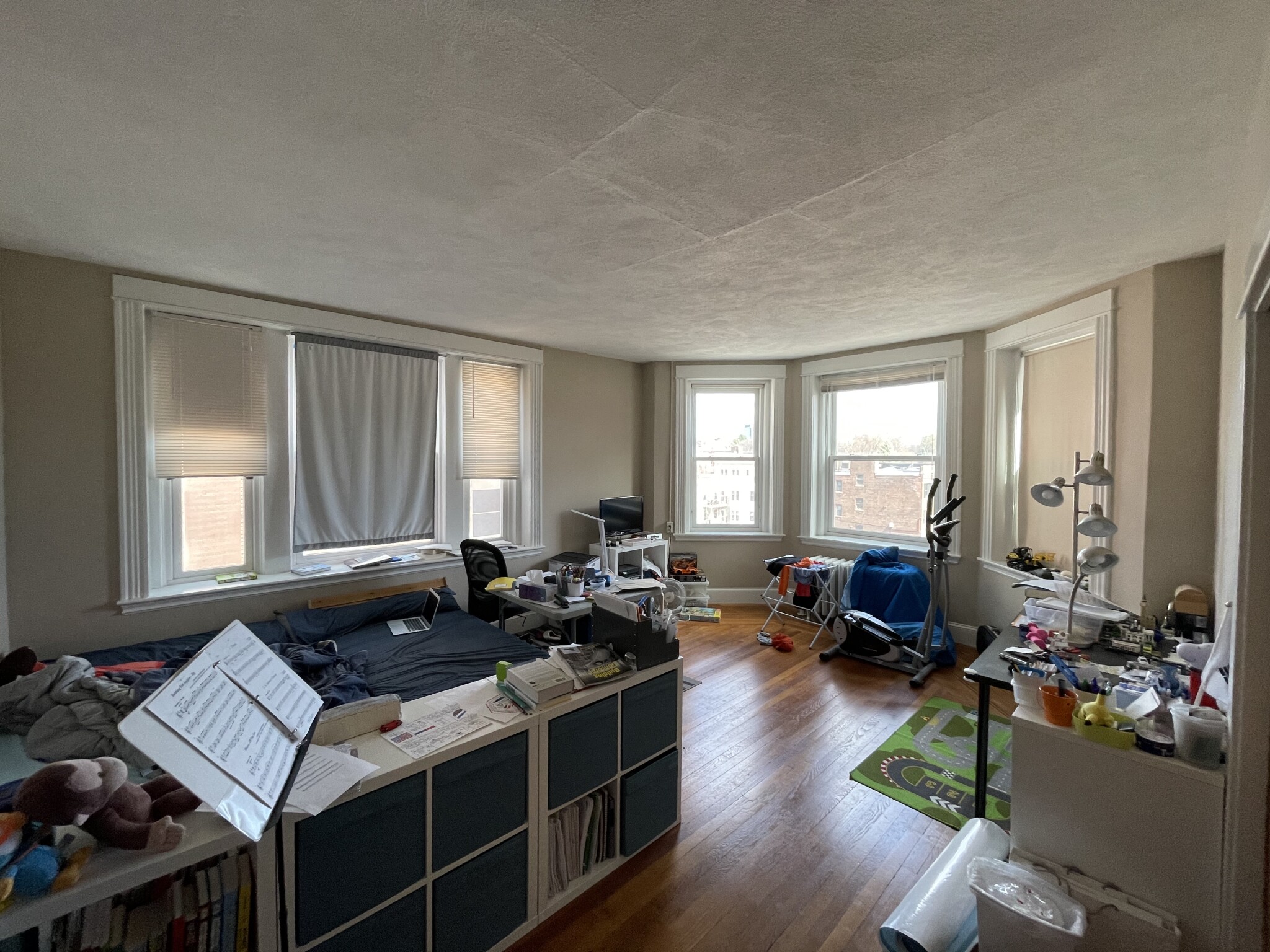 33 Stearns Rd, Coolidge Corner