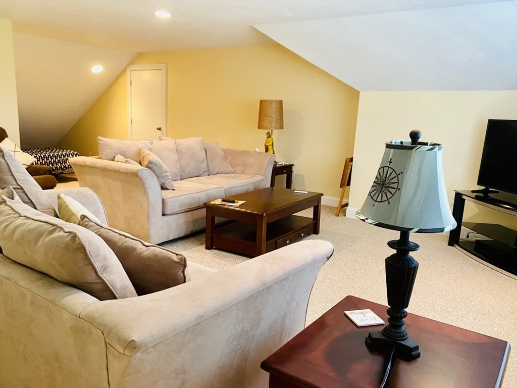 21 Richfield, Sand Hills