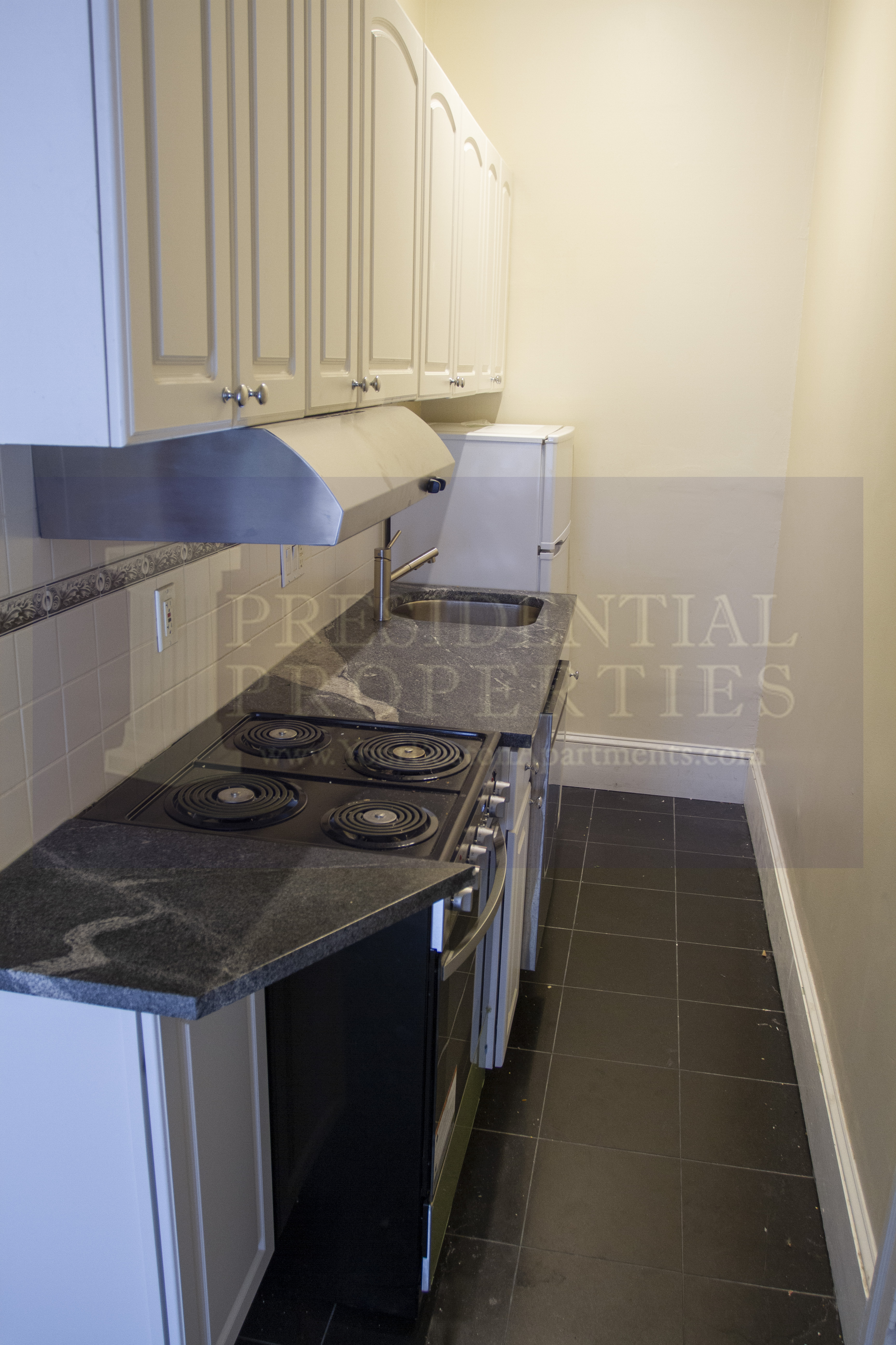 1 bed, 1 bath apartment for rent at 427 Commonwealth Ave Unit 4, Fenway — photo 2 of 7