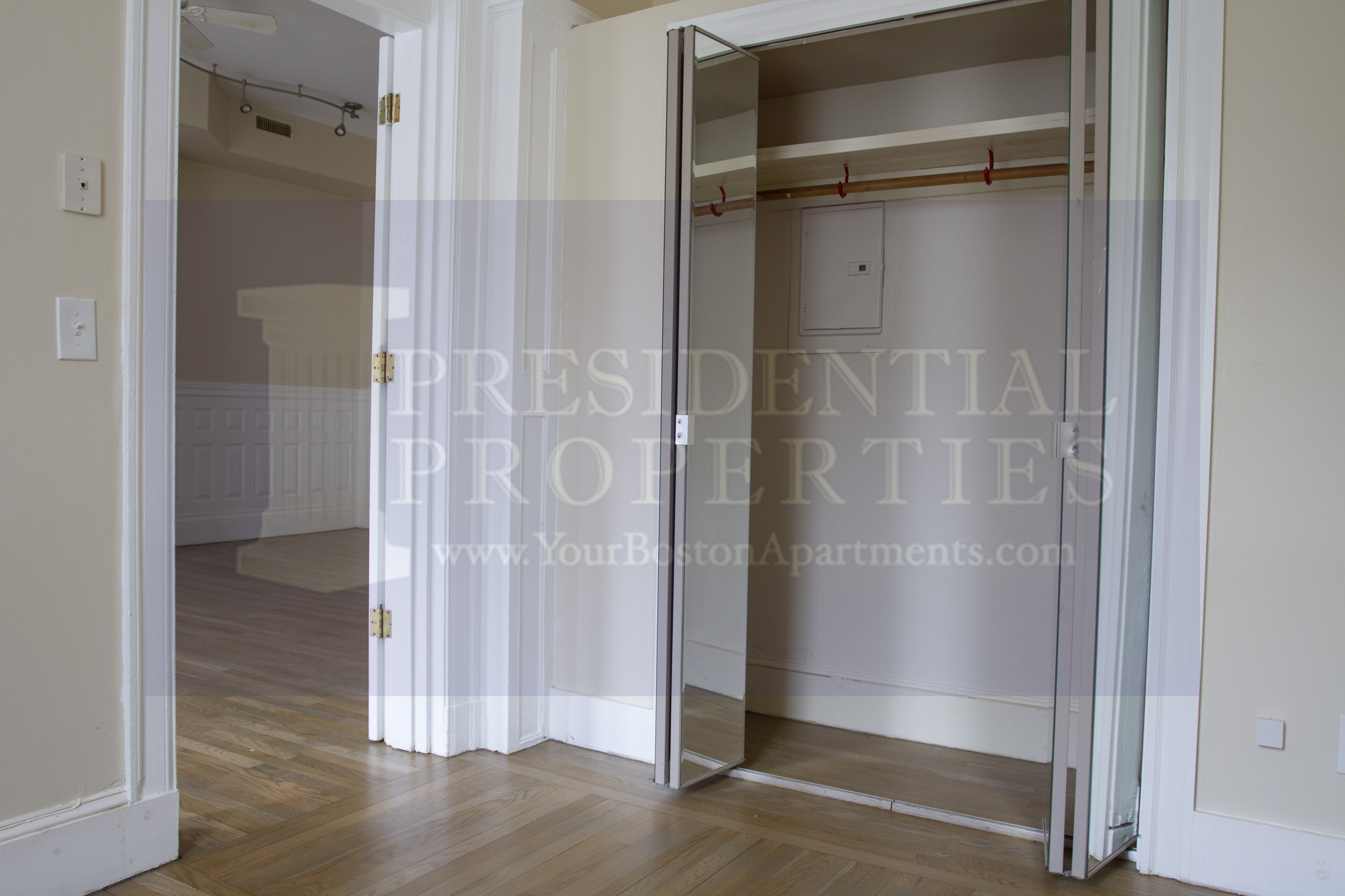 1 bed, 1 bath apartment for rent at 427 Commonwealth Ave Unit 4, Fenway — photo 3 of 7