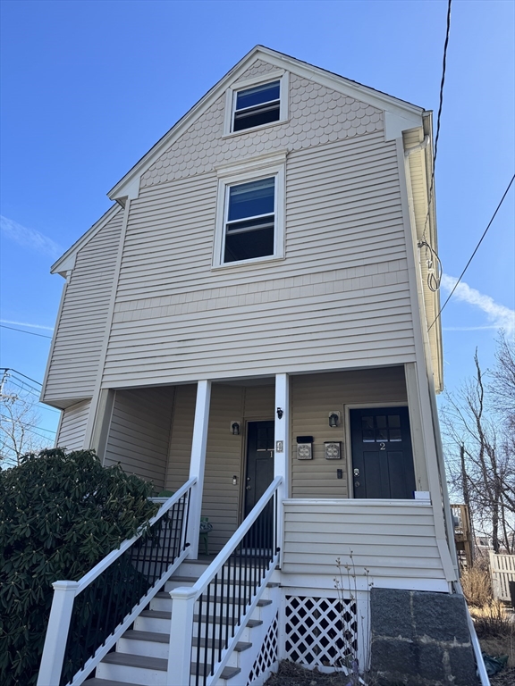 4 Tyndale St, Roslindale