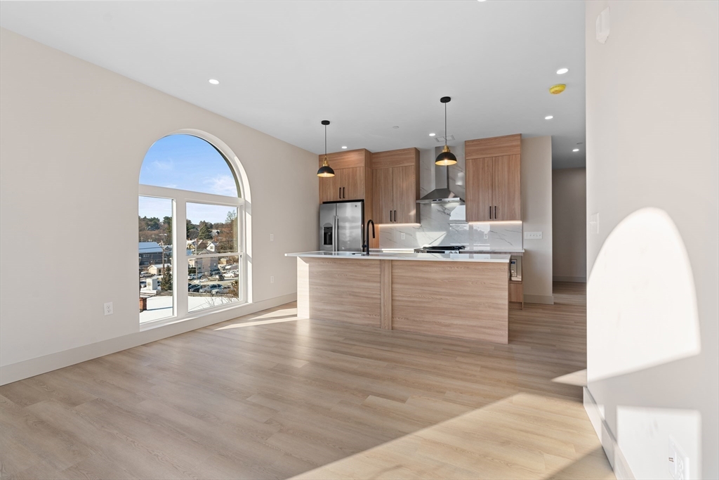 463 Franklin, Melrose