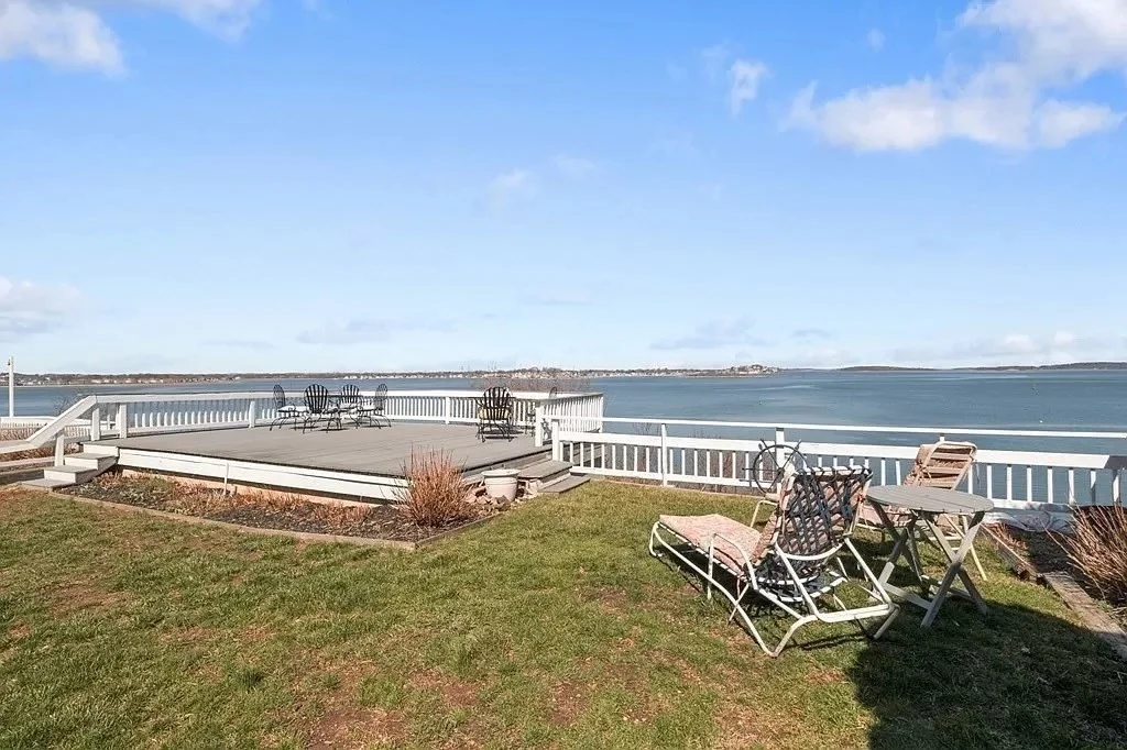 85 Regatta Rd, North Weymouth