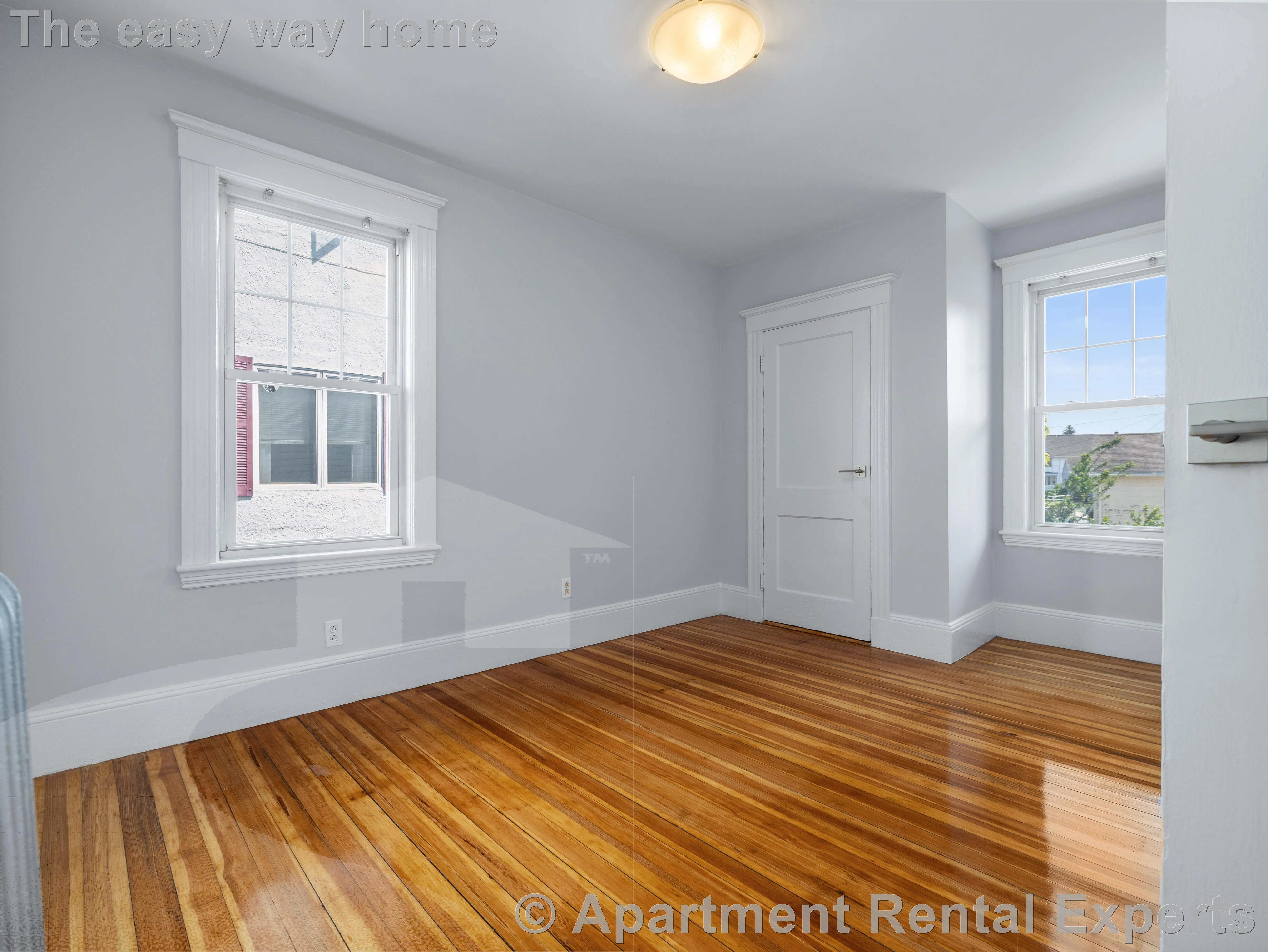 16 Windsor Rd, Tufts