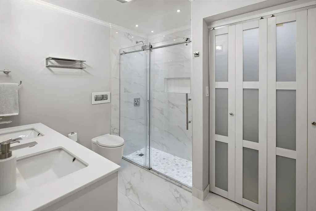 41 Warren Ave, South End