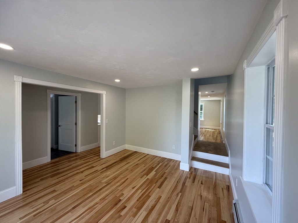 165 Baker St, Gardner