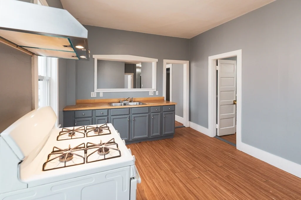 130 Shurtleff St, Chelsea