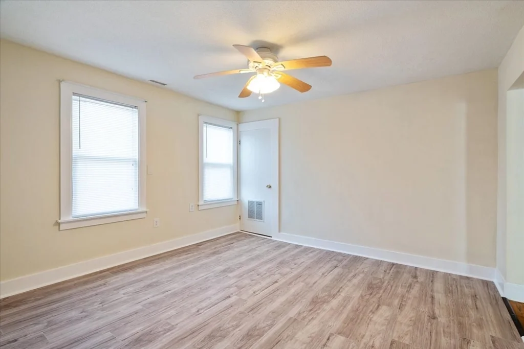 93 Carleton St, Haverhill