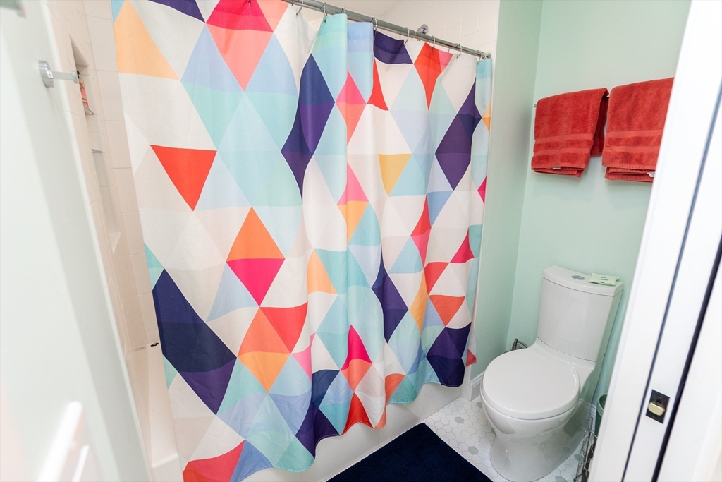 452 W 4th, South Boston