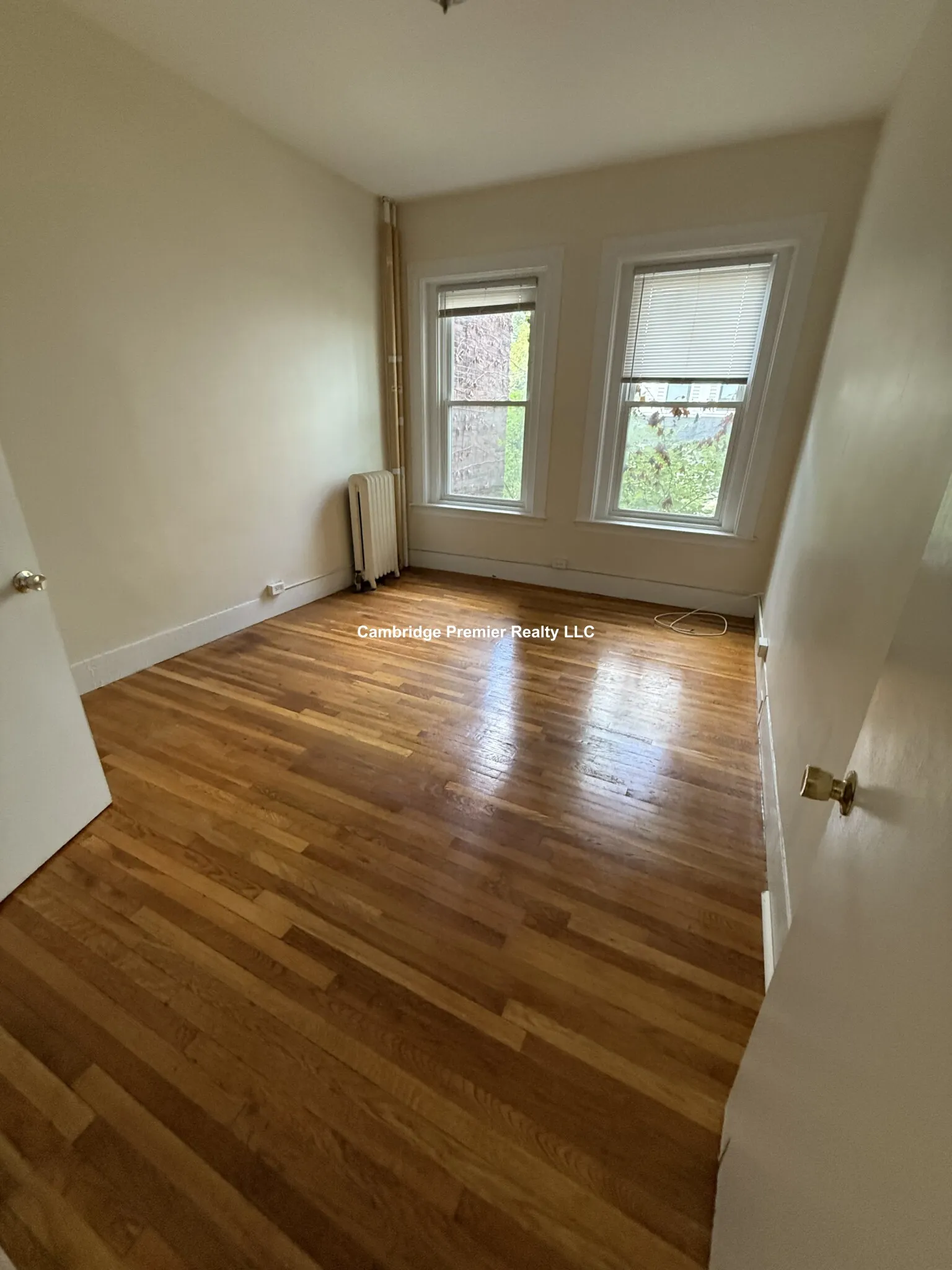 891 Massachusetts Ave, Mid-Cambridge