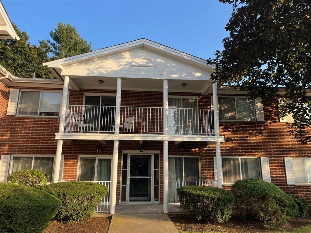 49 Bayberry Dr, Sharon