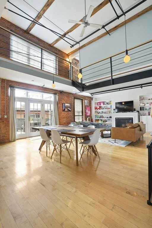 8 Newcomb, Roxbury