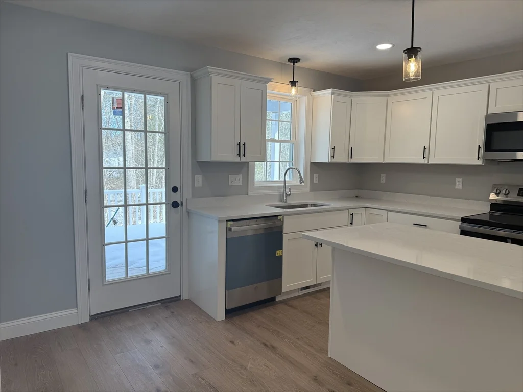 25 Kashmir's Way, Middleboro