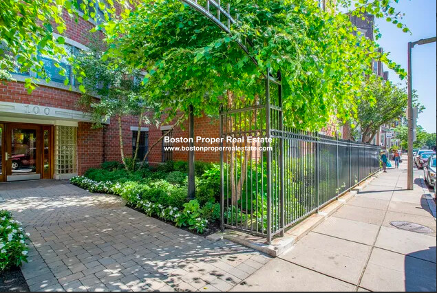 100 Jersey St, Fenway