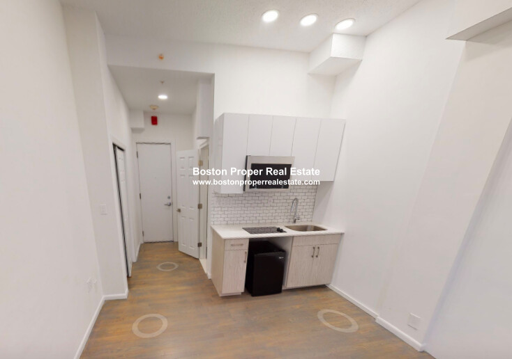 270 Newbury St, Back Bay