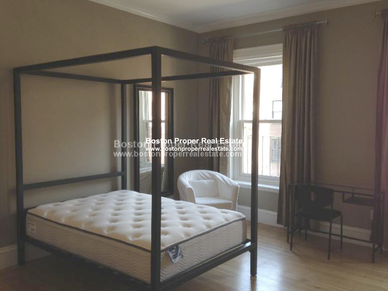 323 Beacon St, Back Bay