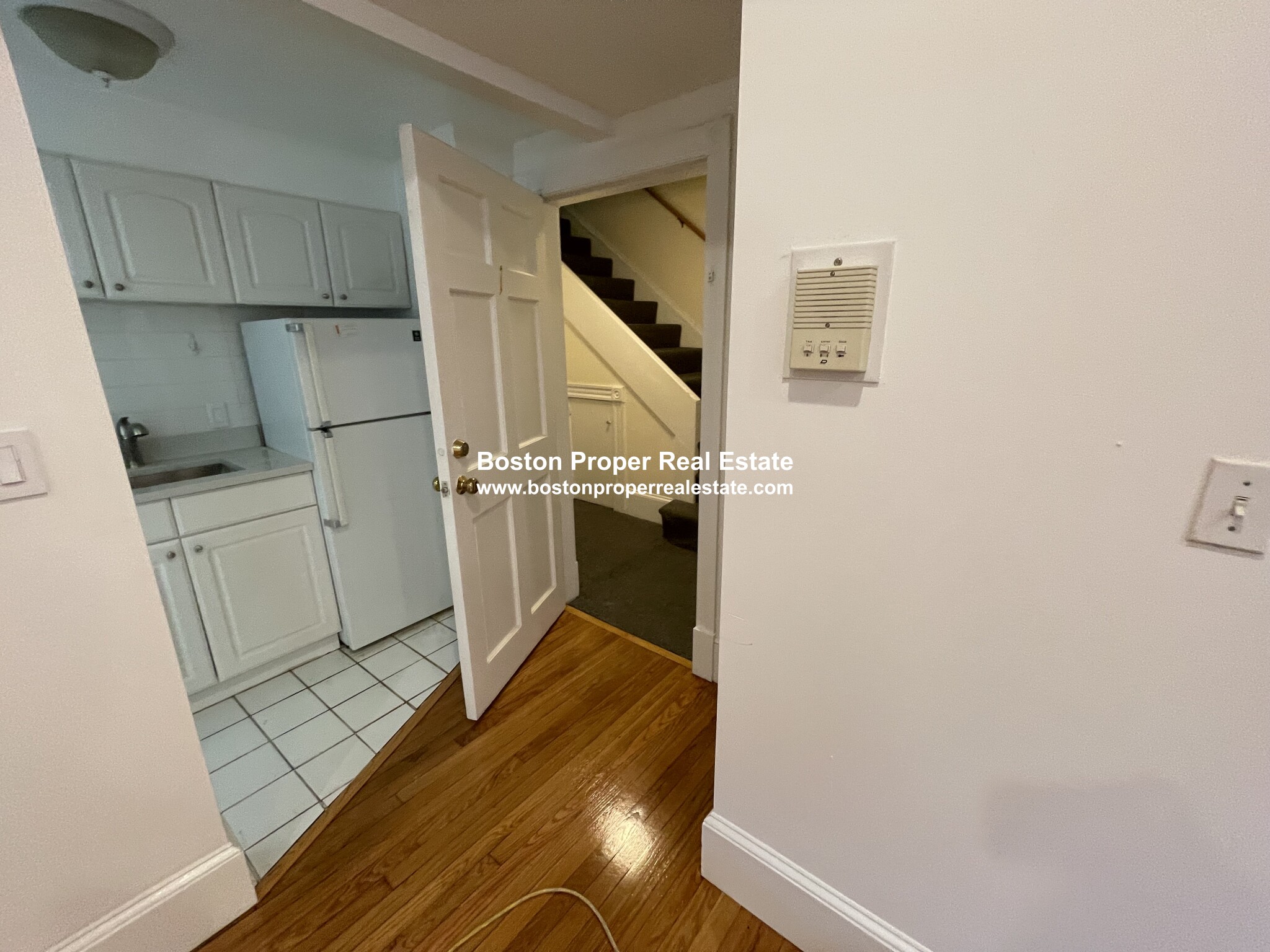 49 Gloucester St, Back Bay