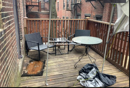 32 Irving St, Beacon Hill