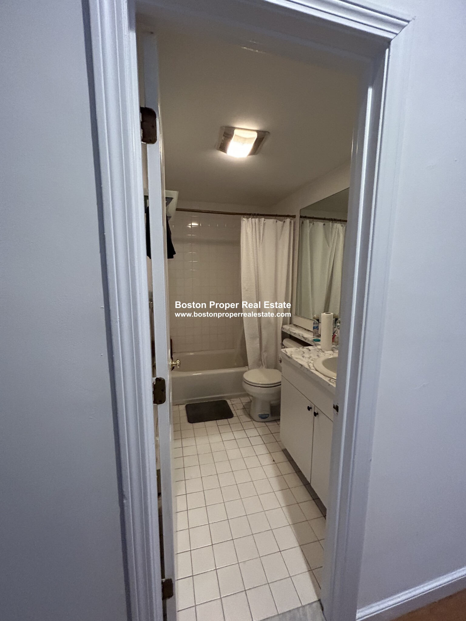 1742 Washington St, South End