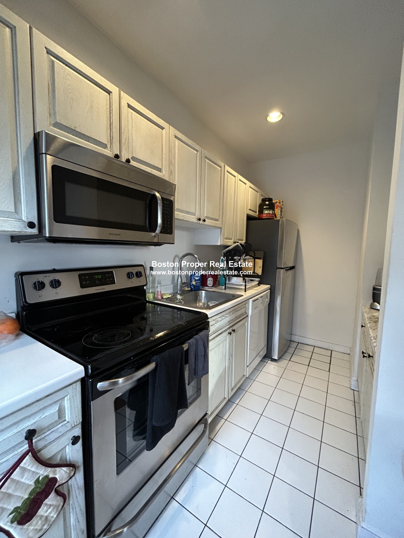 1742 Washington St, South End