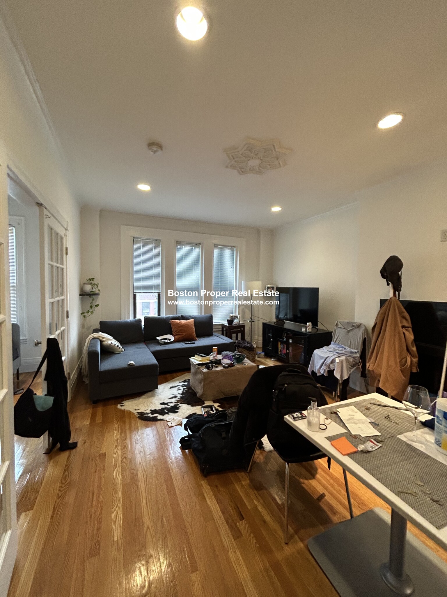 254 Newbury St, Back Bay