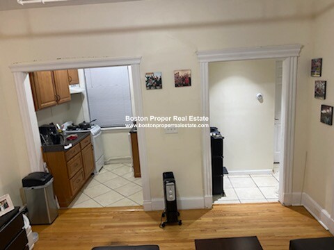 360 Riverway, Mission Hill