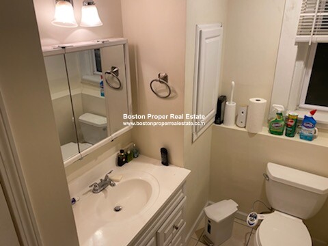 360 Riverway, Mission Hill