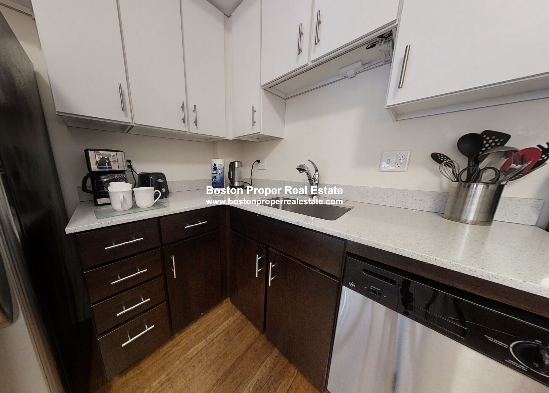 8 Winter St, Downtown