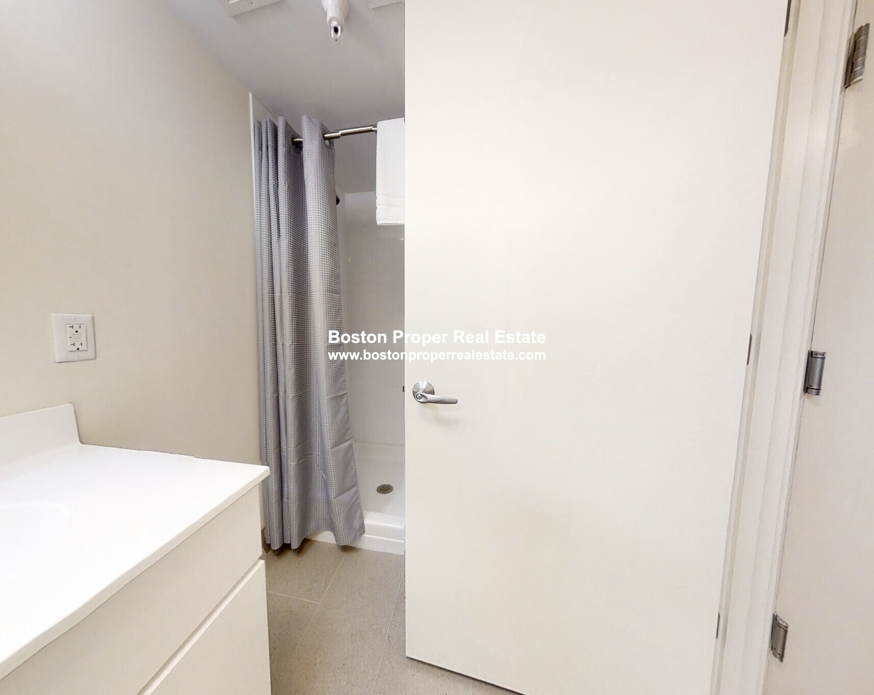 8 Winter St, Downtown