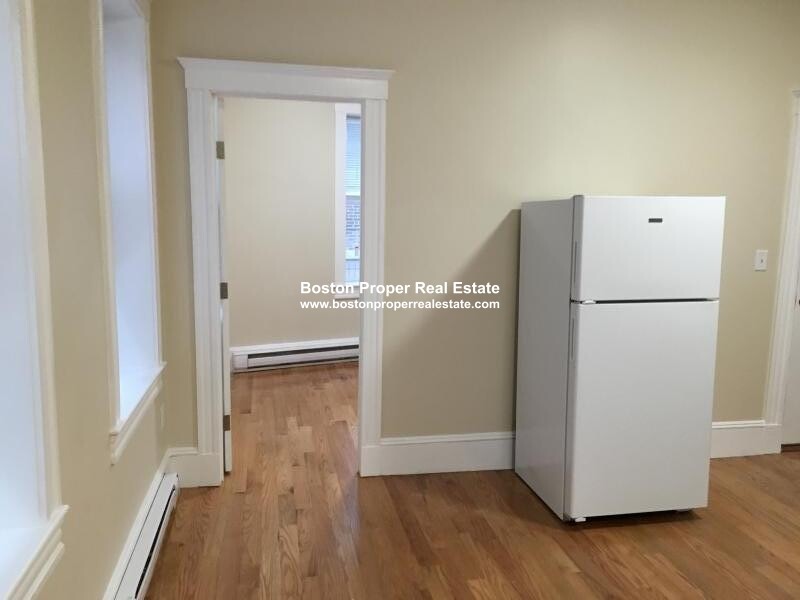 887 Huntington Ave, Mission Hill