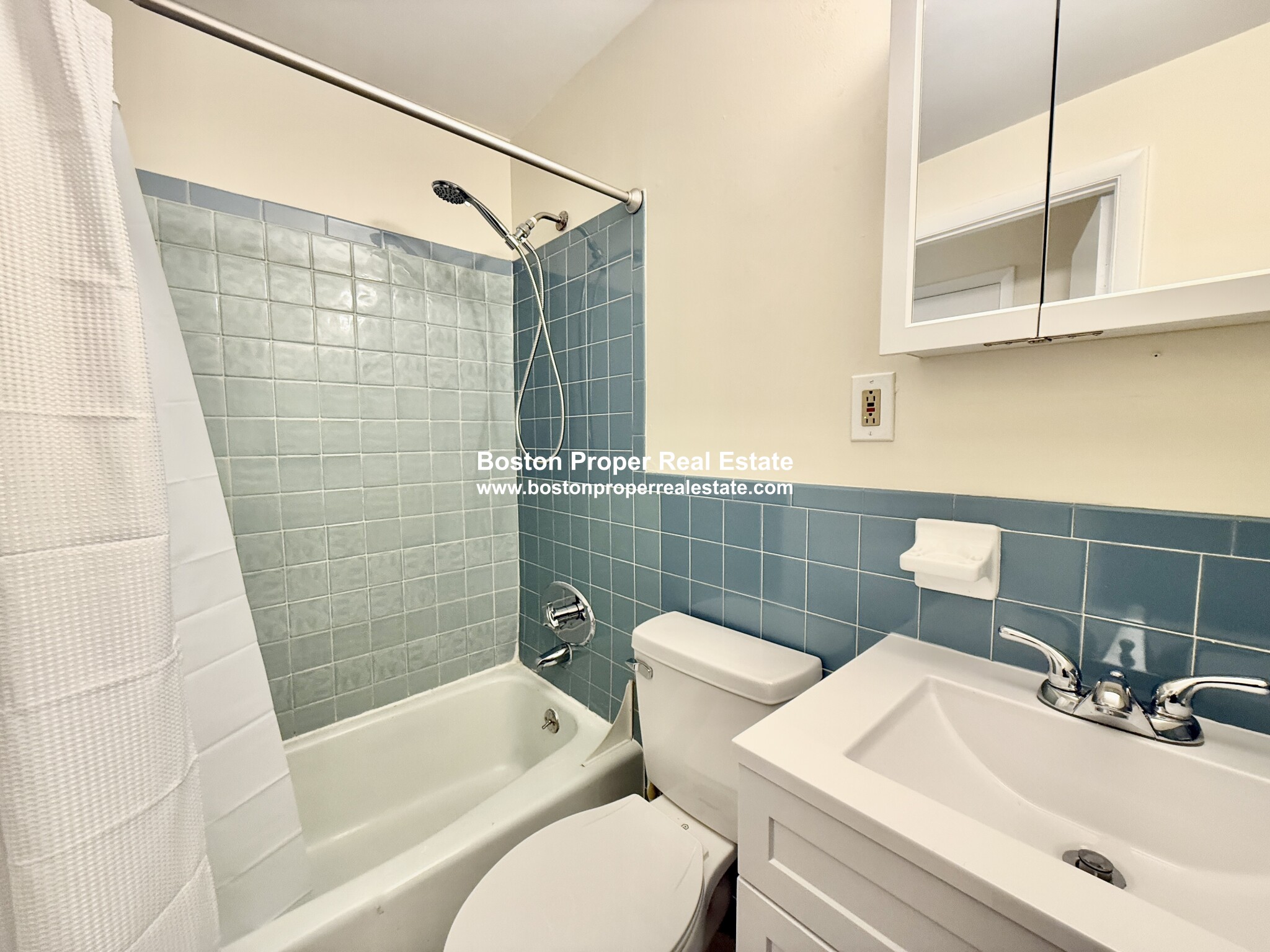 482 Beacon St, Back Bay