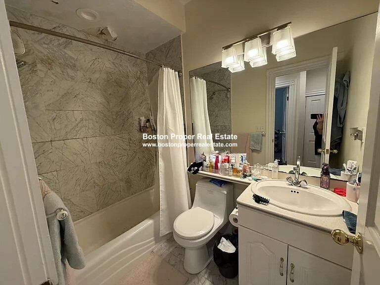 183 Saint Botolph St, Back Bay