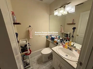 183 Saint Botolph St, Back Bay