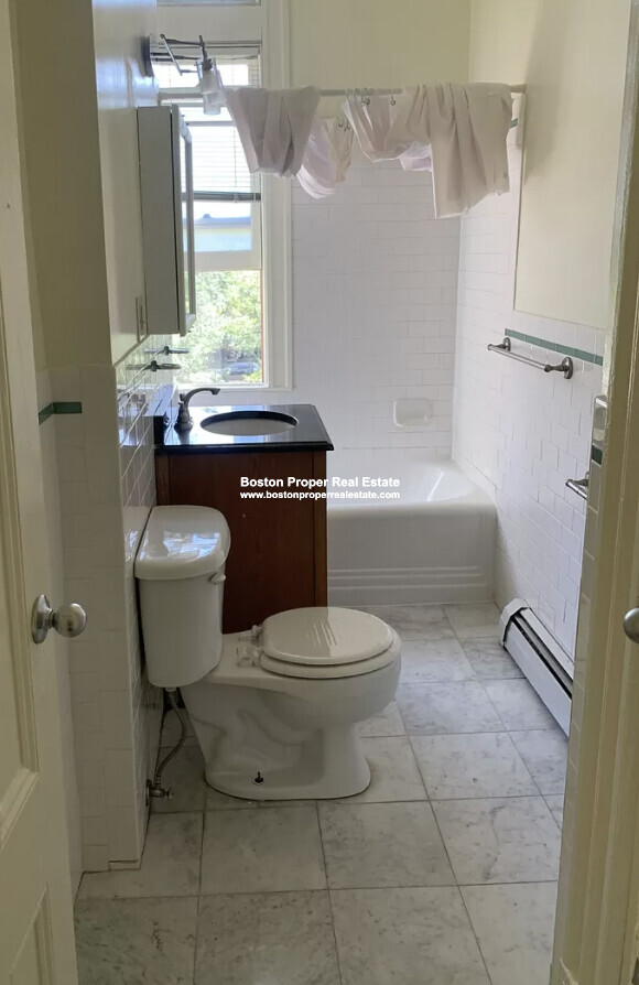 195 Commonwealth Ave, Back Bay