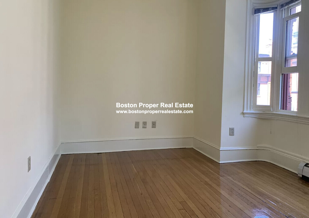 195 Commonwealth Ave, Back Bay