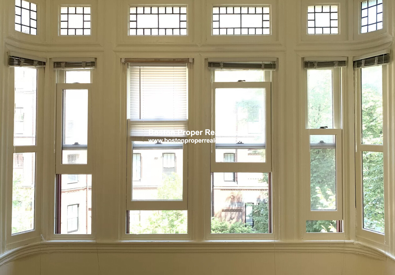 195 Commonwealth Ave, Back Bay