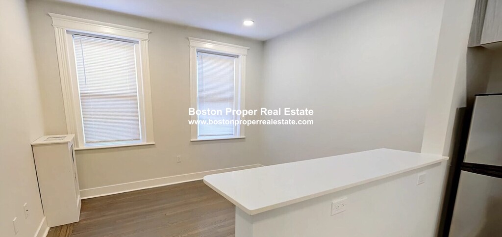 20 Queensberry St, Fenway