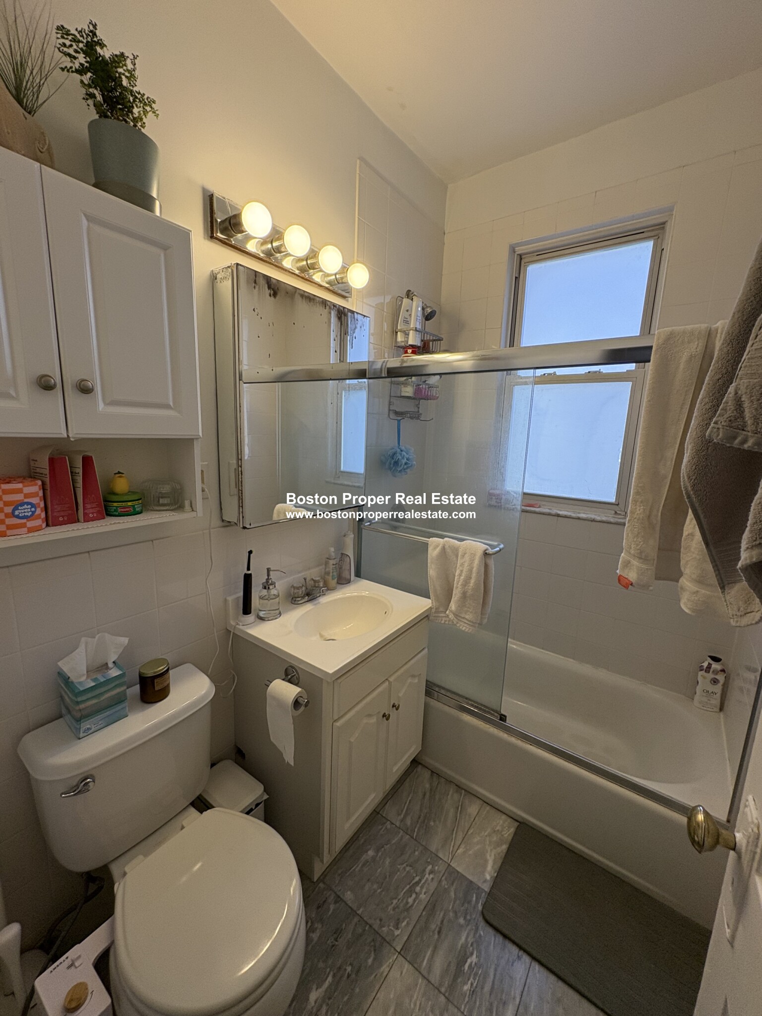 19 Melvin Ave, Brighton