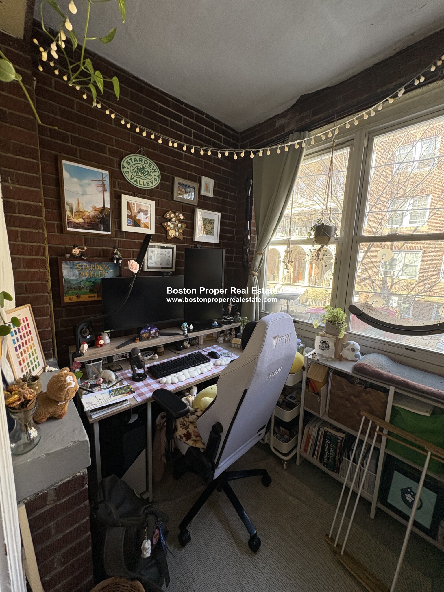 19 Melvin Ave, Brighton