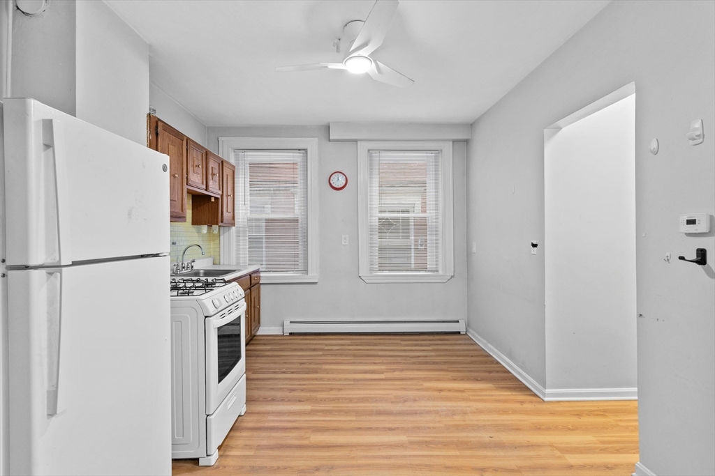 2 Powers Ct, North End